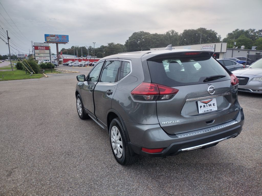 2018 Nissan Rogue Image 8