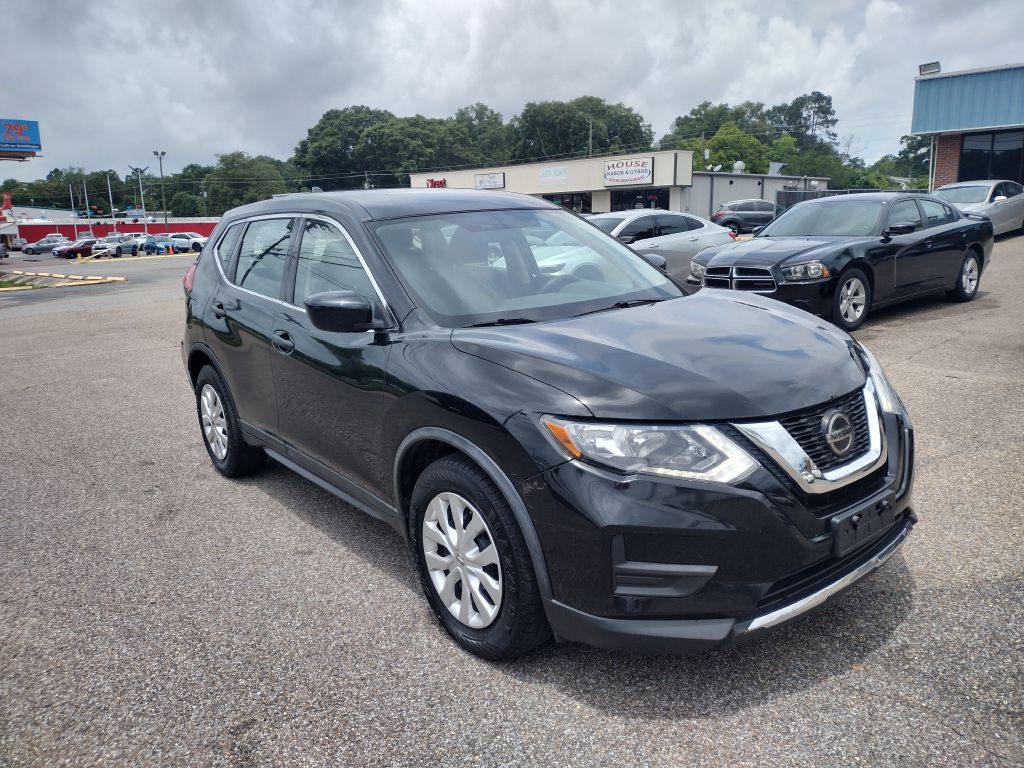 2018 Nissan Rogue Image 1