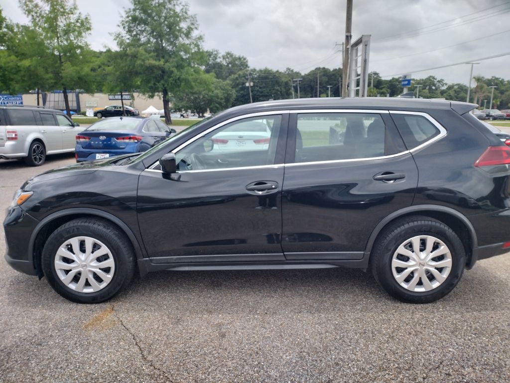 2018 Nissan Rogue Image 2