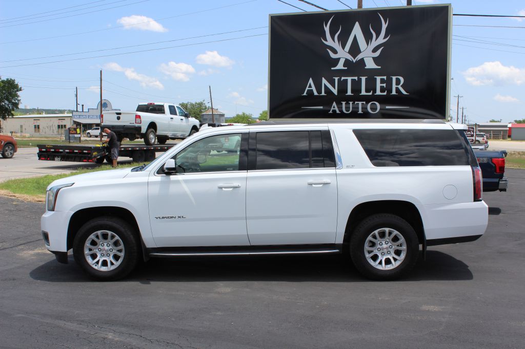2018 GMC Yukon Image 2
