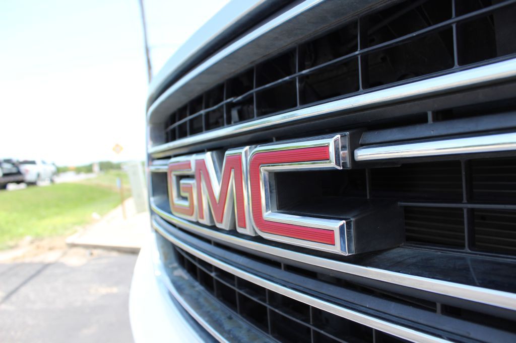 2018 GMC Yukon Image 8