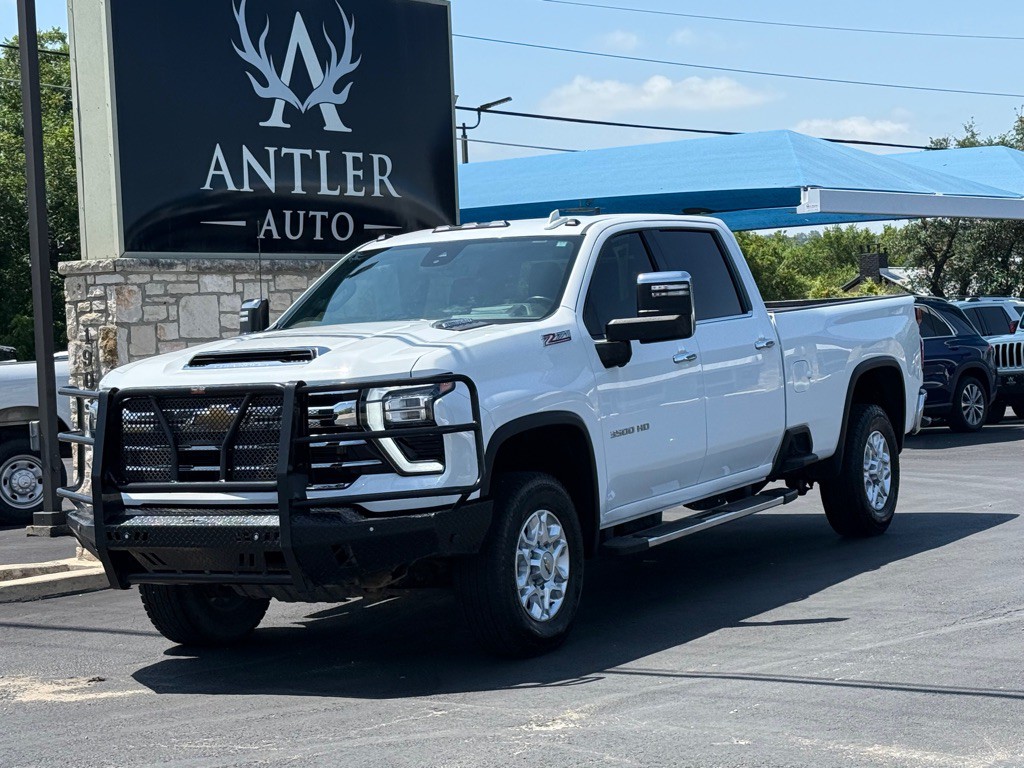 2024 Chevrolet Silverado 1500 Image 1