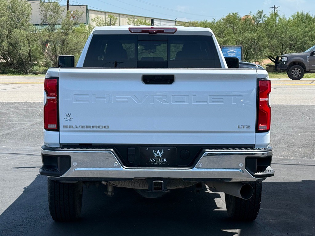 2024 Chevrolet Silverado 1500 Image 4
