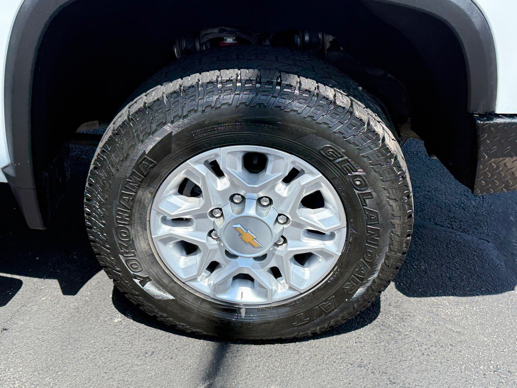 2024 Chevrolet Silverado 1500 Image 9