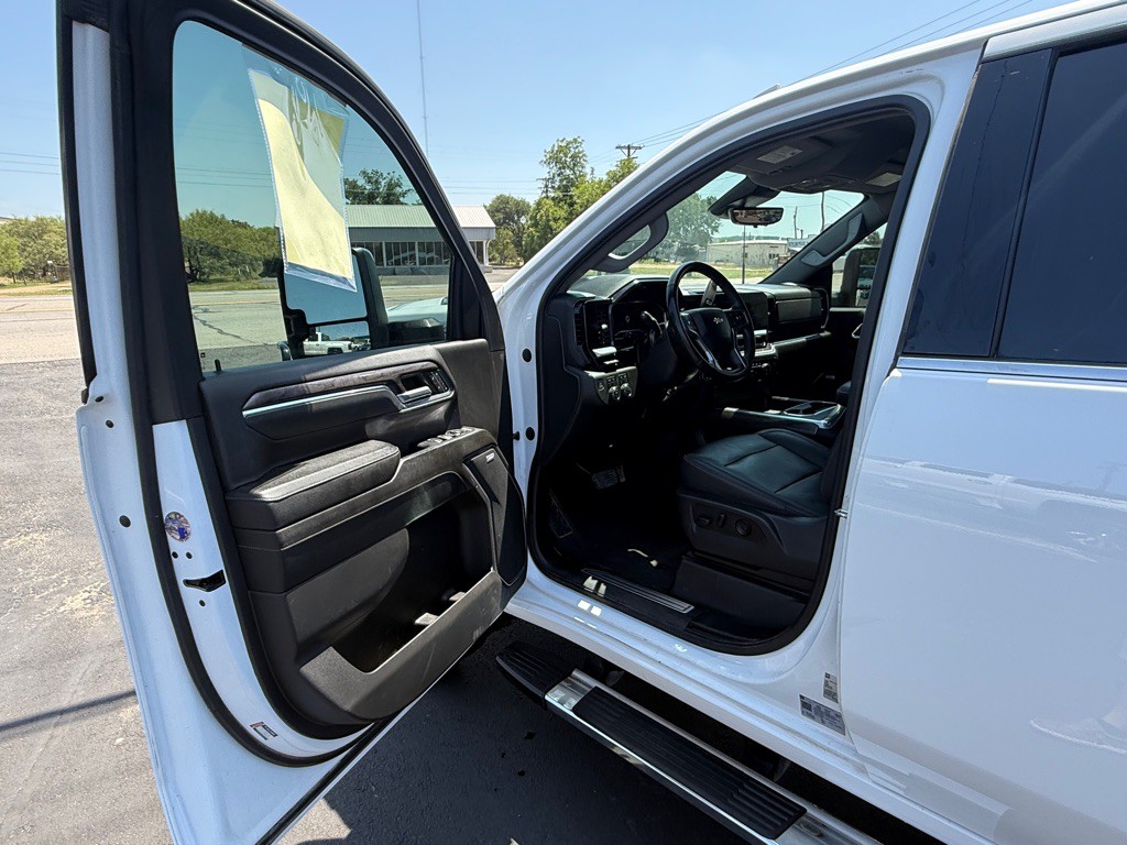 2024 Chevrolet Silverado 1500 Image 14