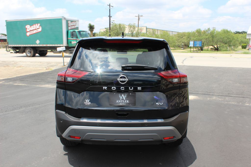 2023 Nissan Rogue Image 4
