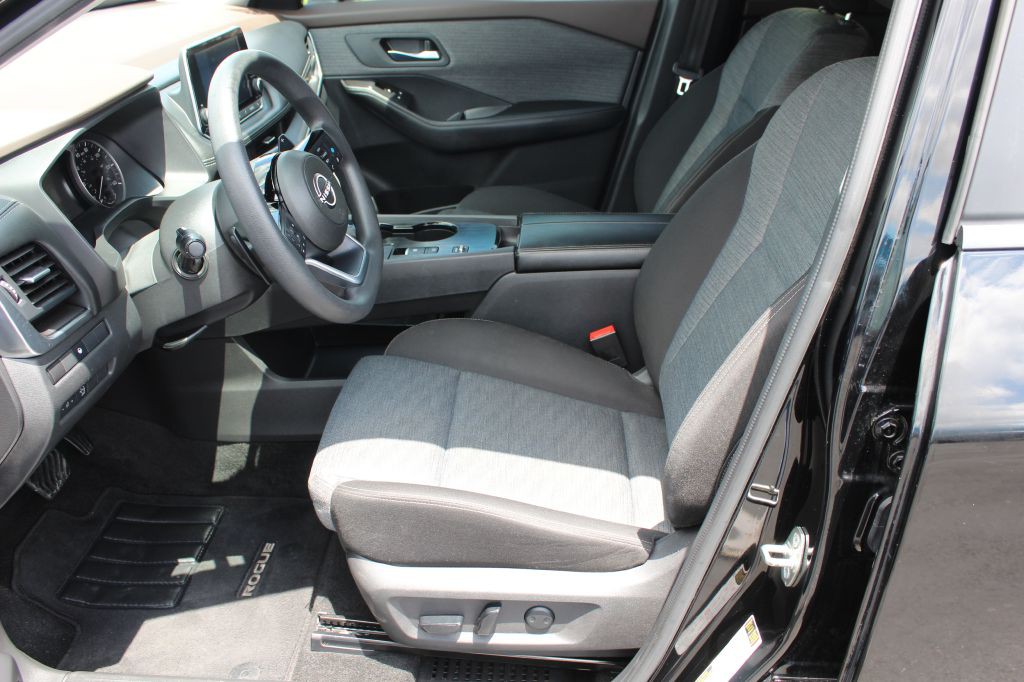 2023 Nissan Rogue Image 13