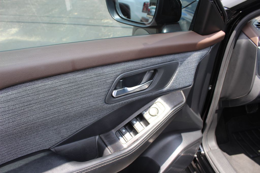 2023 Nissan Rogue Image 19