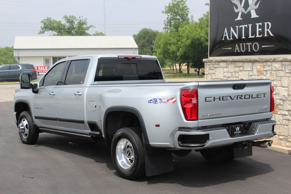 2021 Chevrolet Silverado 1500 Image 3