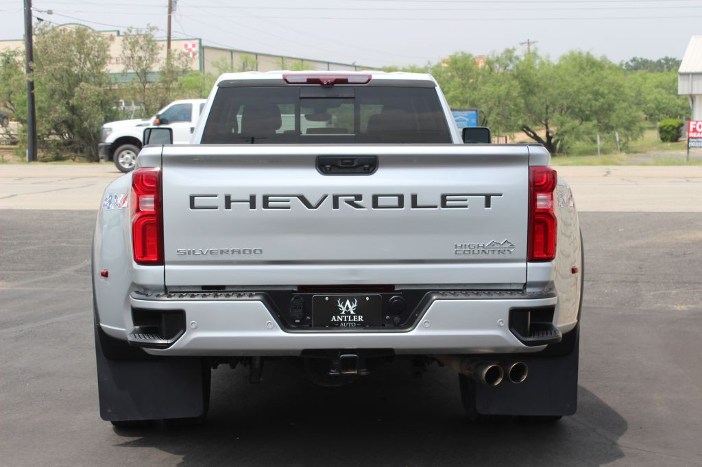 2021 Chevrolet Silverado 1500 Image 4