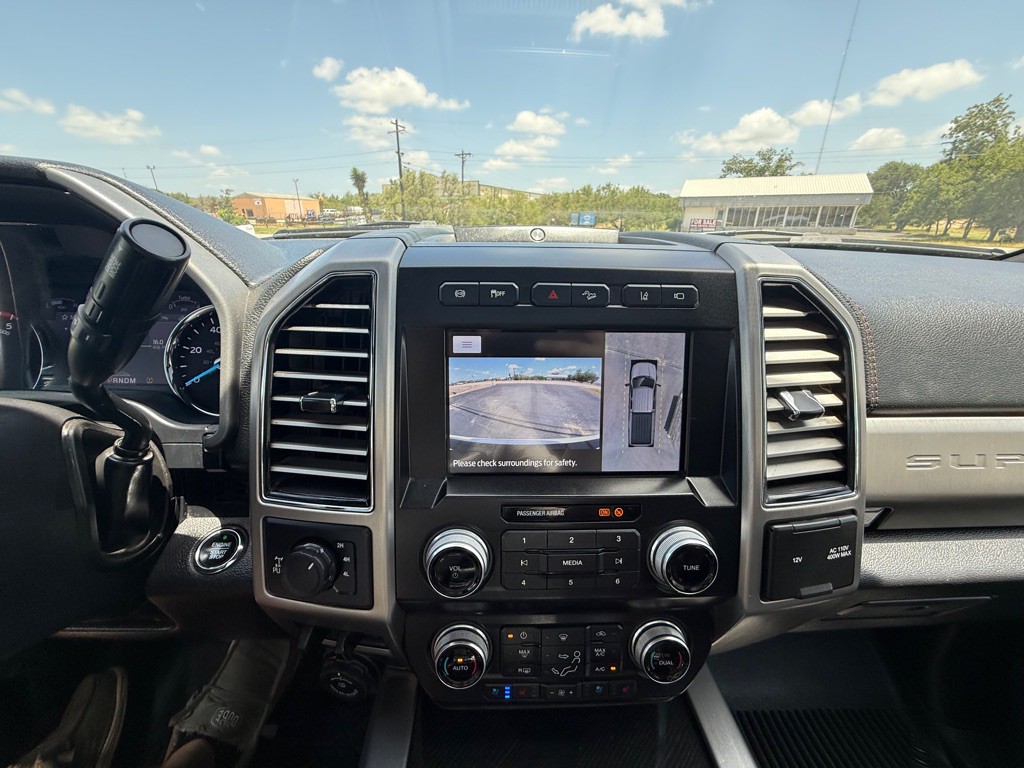 2021 Ford F-350 Image 16