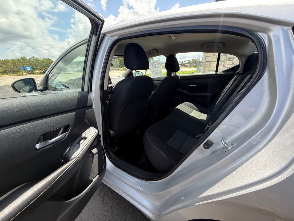 2020 Nissan Sentra Image 17