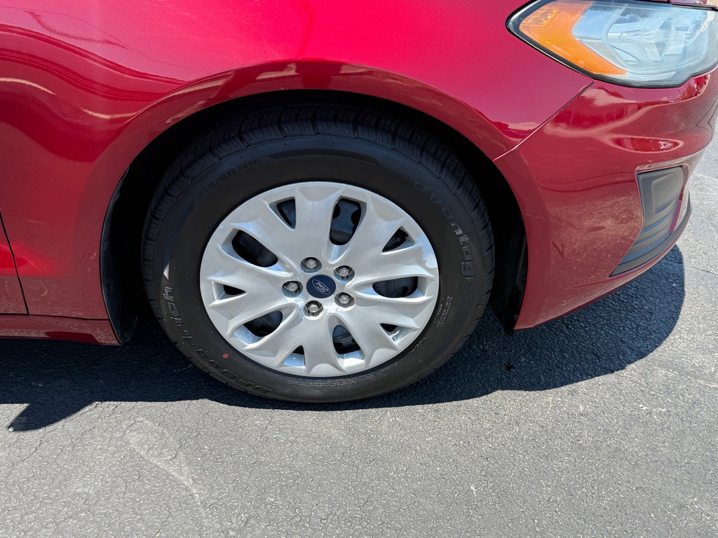 2019 Ford Fusion Image 8
