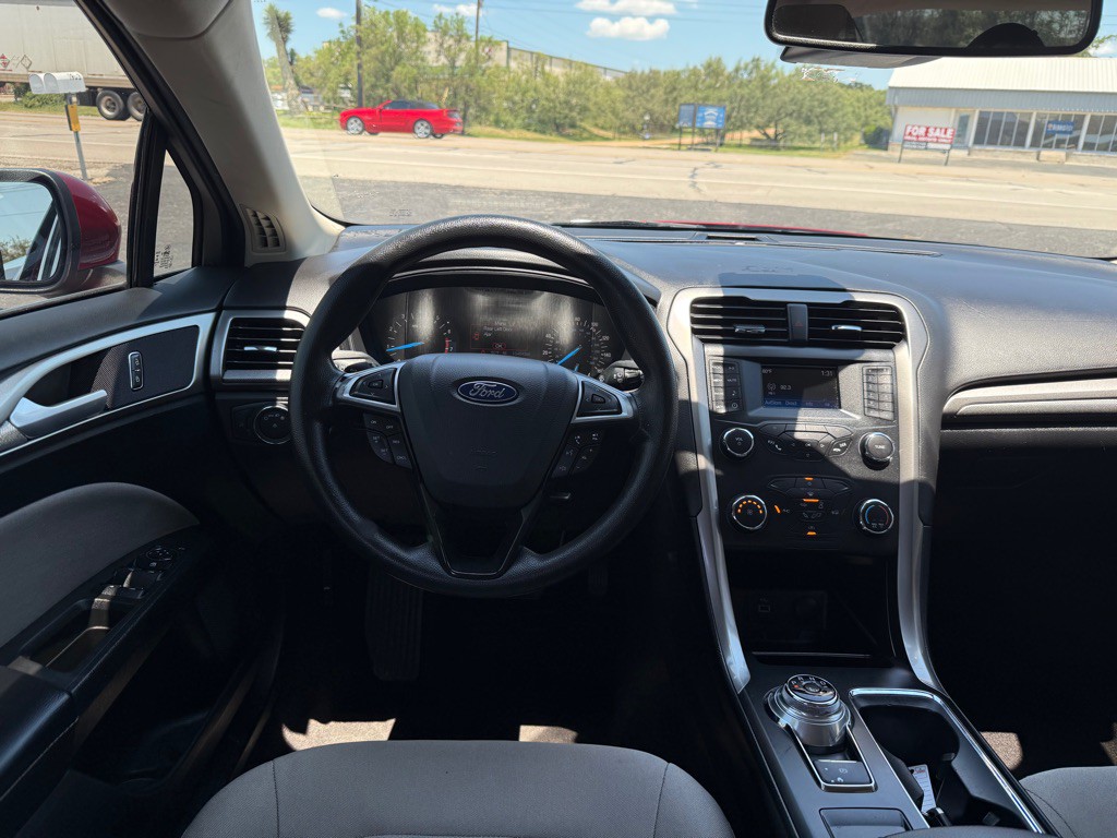 2019 Ford Fusion Image 19