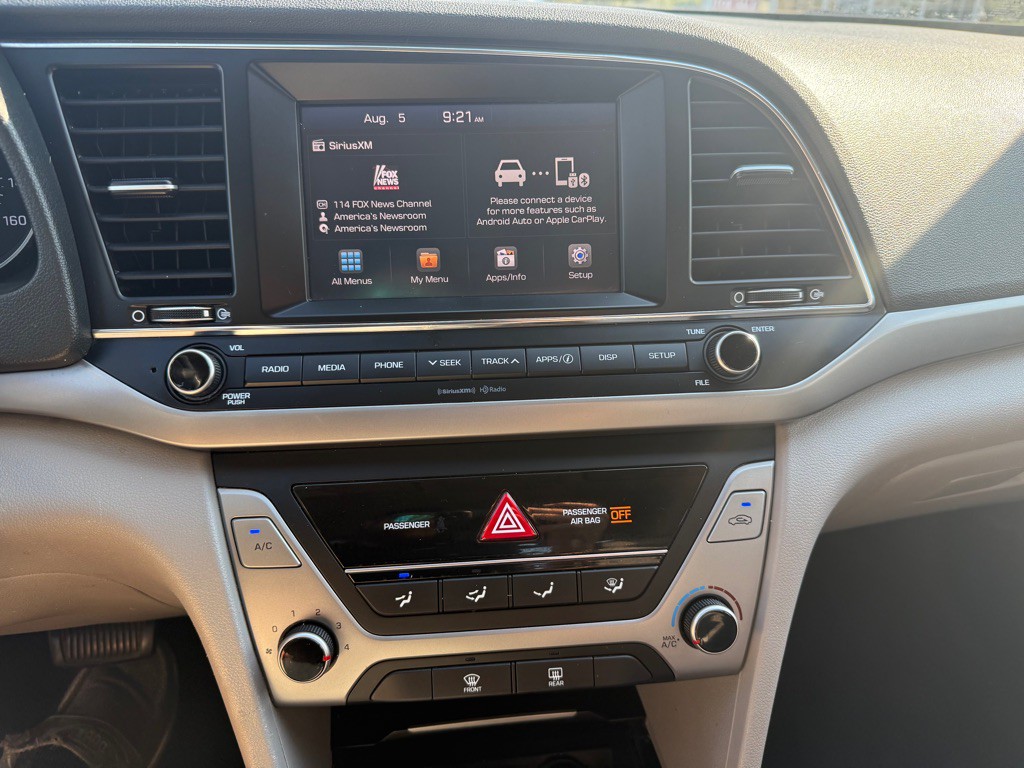 2018 Hyundai Elantra Image 13