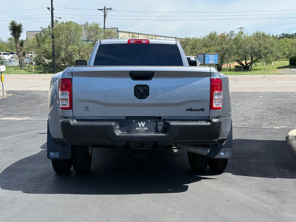2024 RAM 3500 Image 4