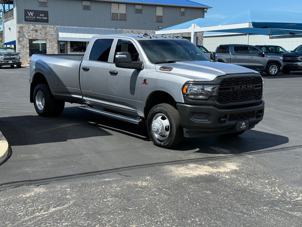 2024 RAM 3500 Image 6