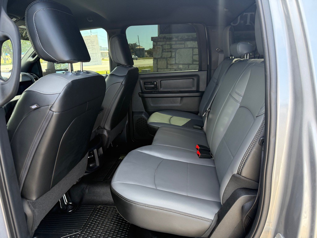 2024 RAM 3500 Image 18