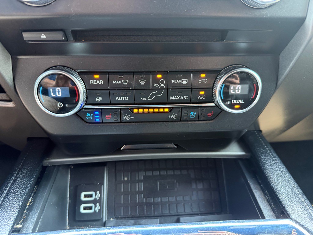 2018 Ford Expedition Image 16