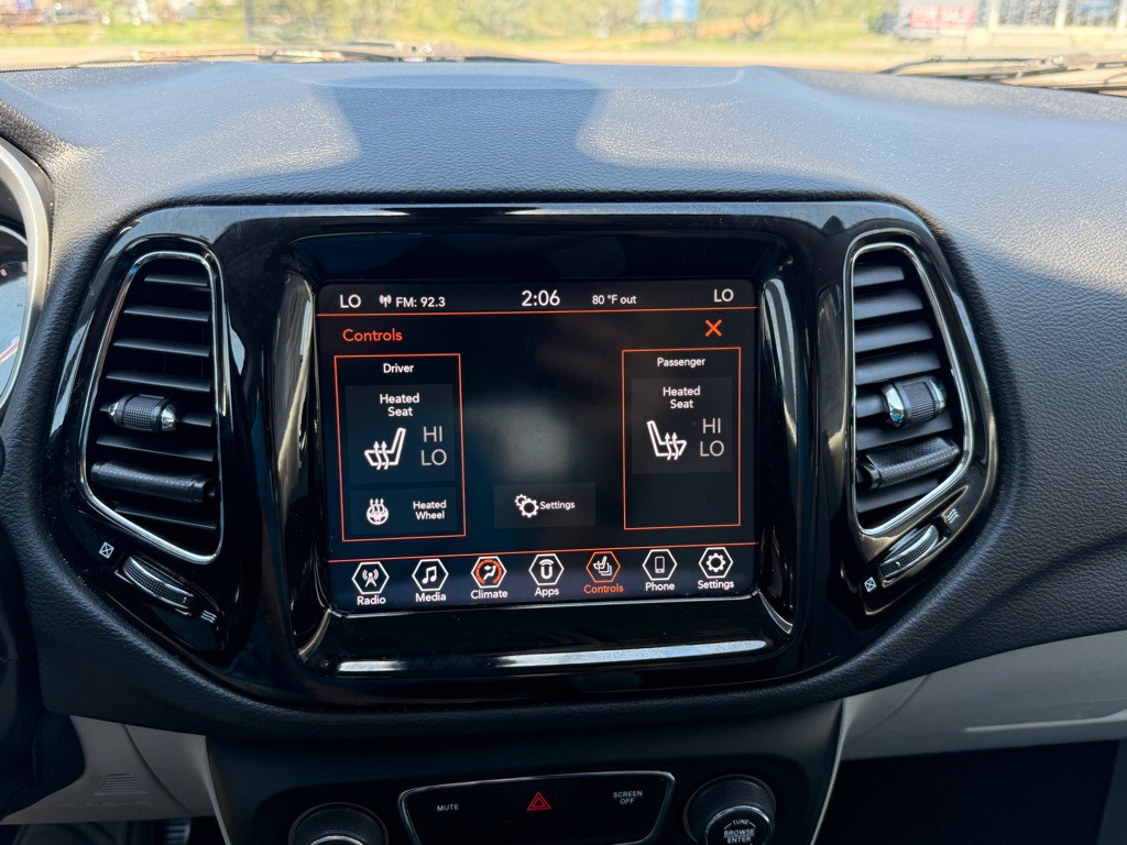 2020 Jeep Compass Image 16