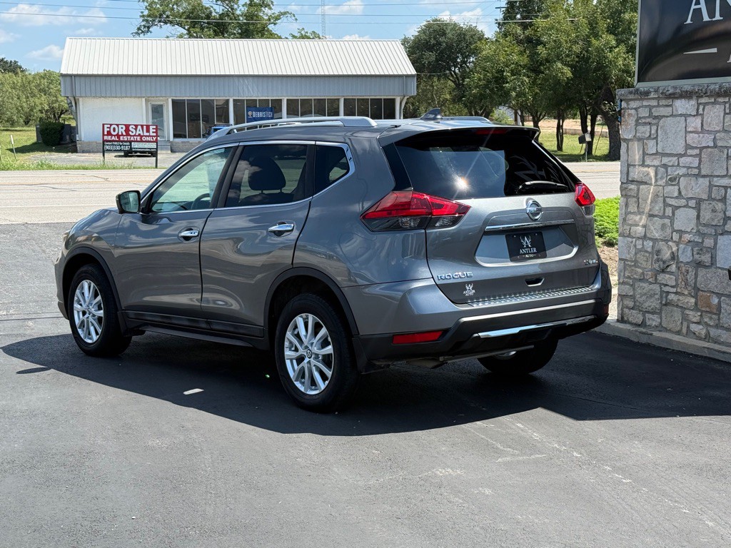 2017 Nissan Rogue Image 3