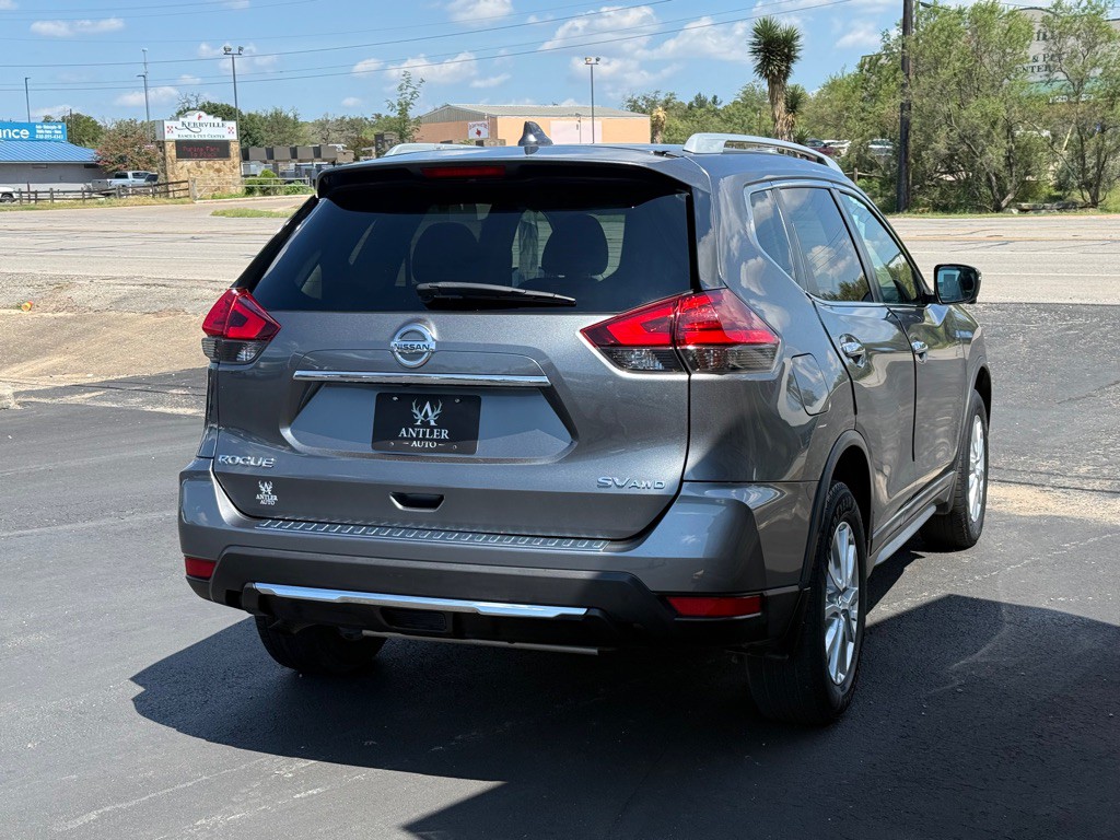 2017 Nissan Rogue Image 5