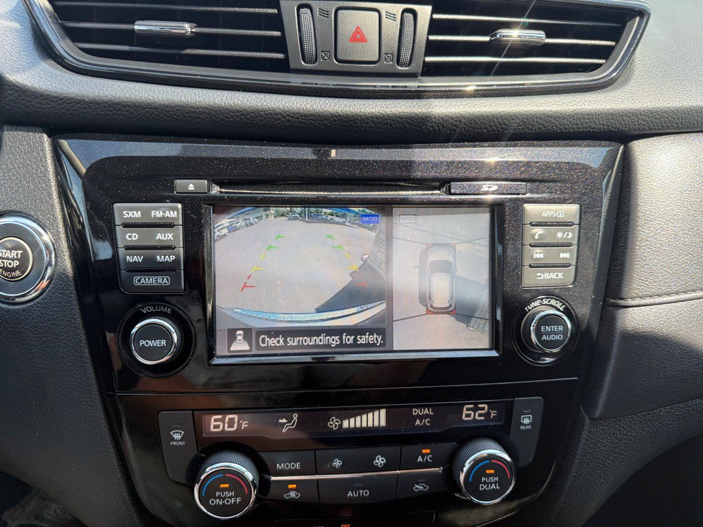 2017 Nissan Rogue Image 13