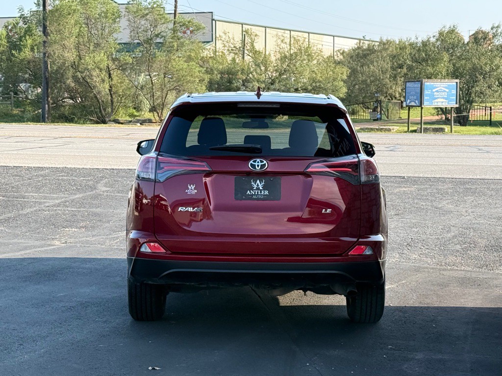 2018 Toyota Rav4 Image 4