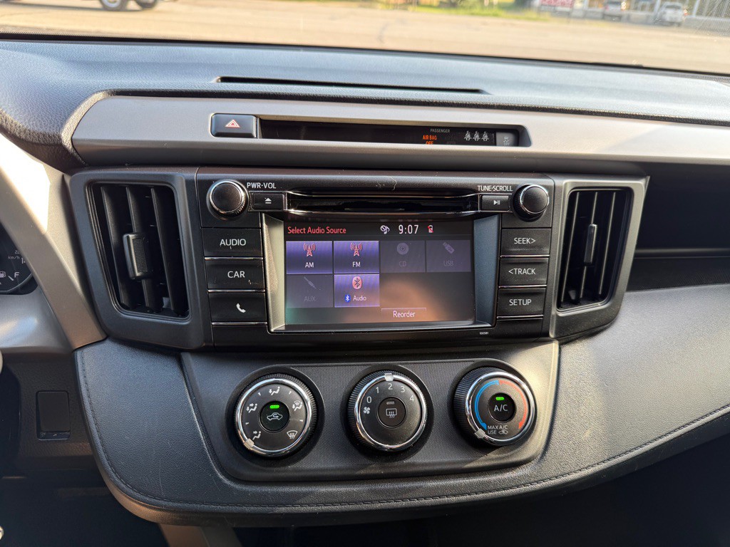 2018 Toyota Rav4 Image 12
