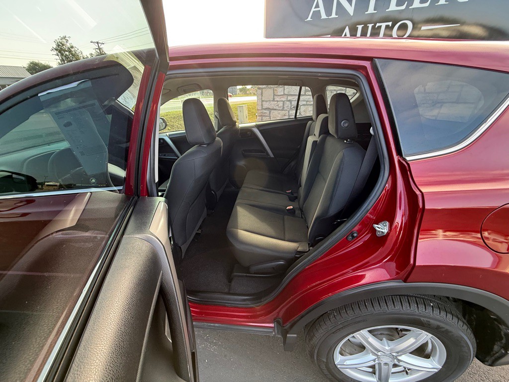2018 Toyota Rav4 Image 15