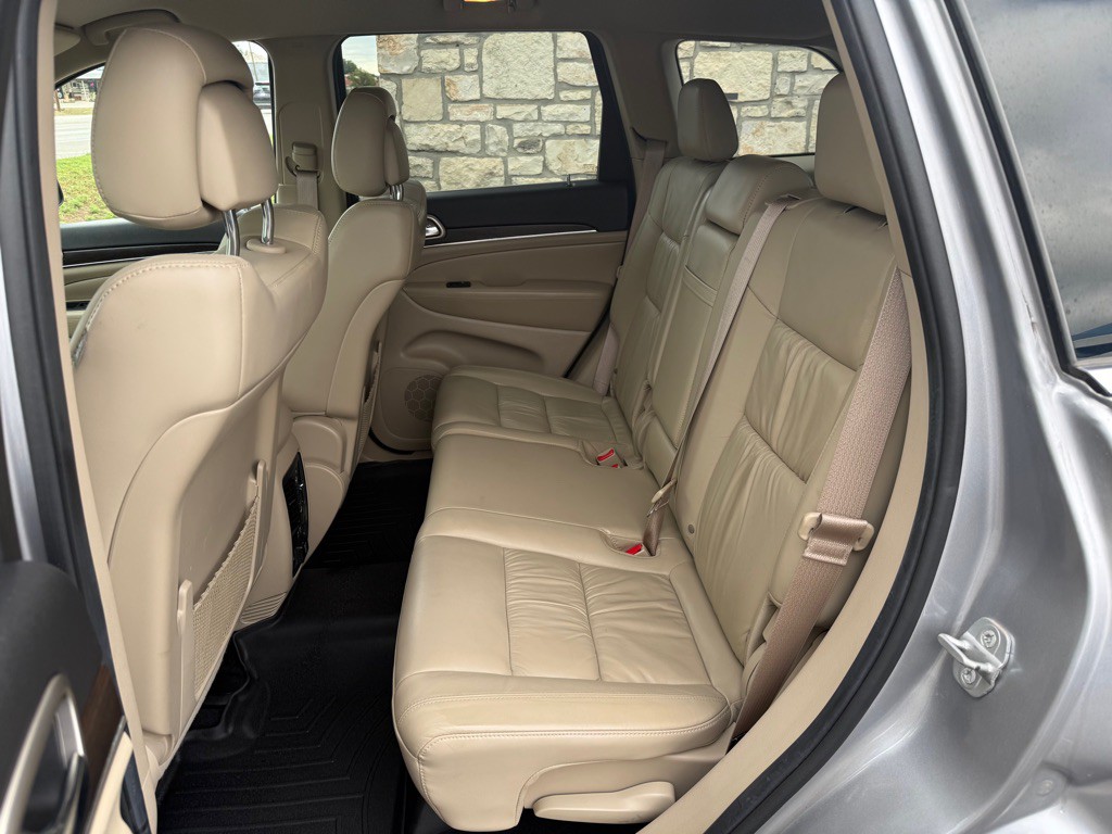 2014 Jeep Grand Cherokee Image 17