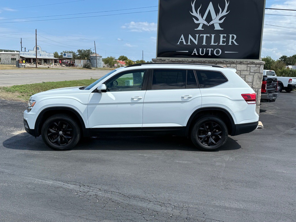 2020 Volkswagen Atlas Image 2