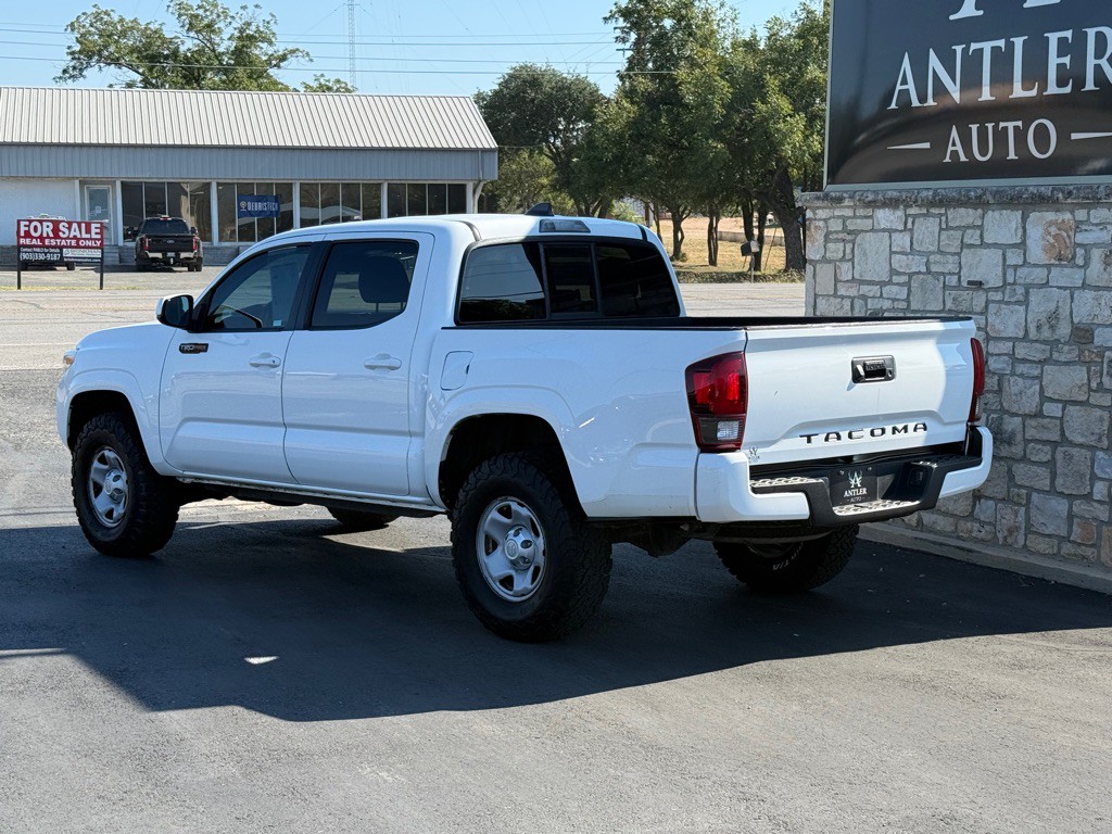 2020 Toyota Tacoma Image 3