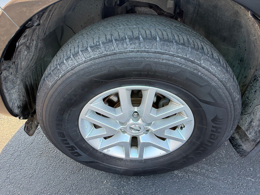 2019 Nissan Frontier Image 8