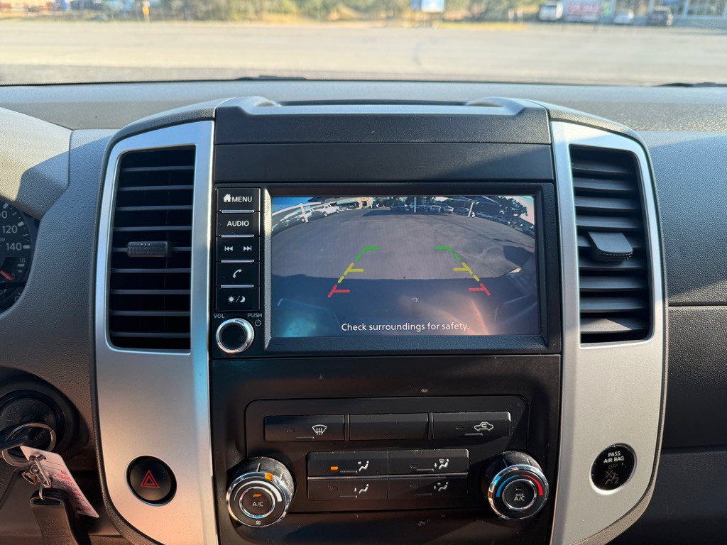 2019 Nissan Frontier Image 14