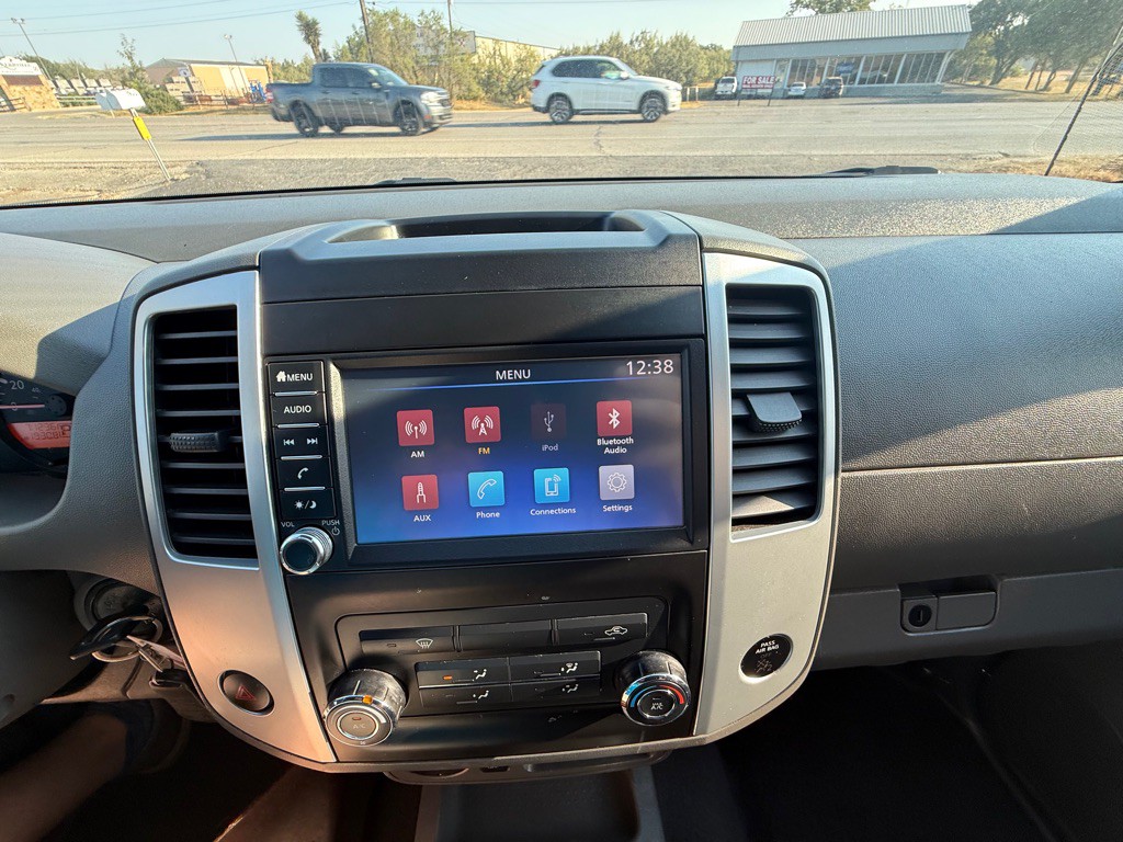 2019 Nissan Frontier Image 16