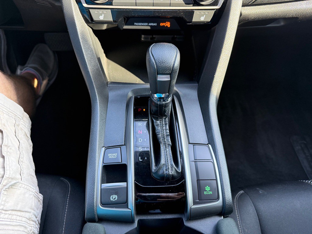 2019 Honda Civic Image 17