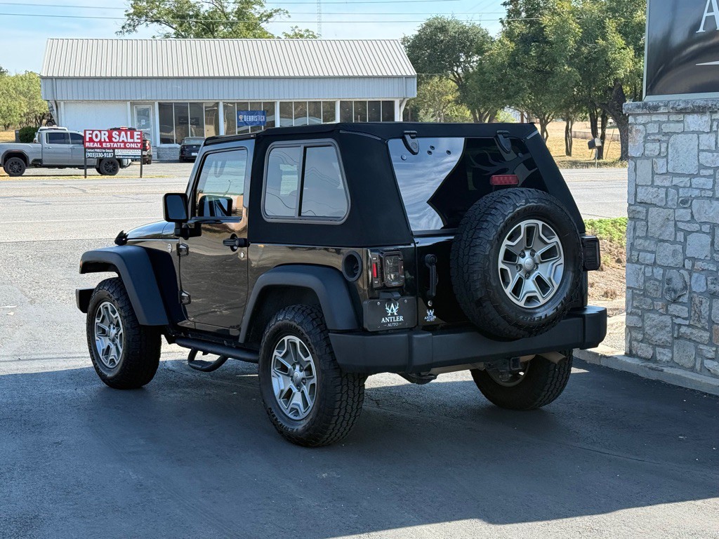 2012 Jeep Wrangler Image 3