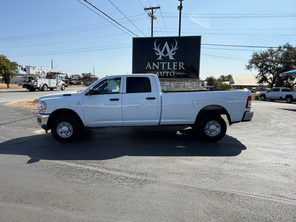 2022 RAM 2500 Image 2