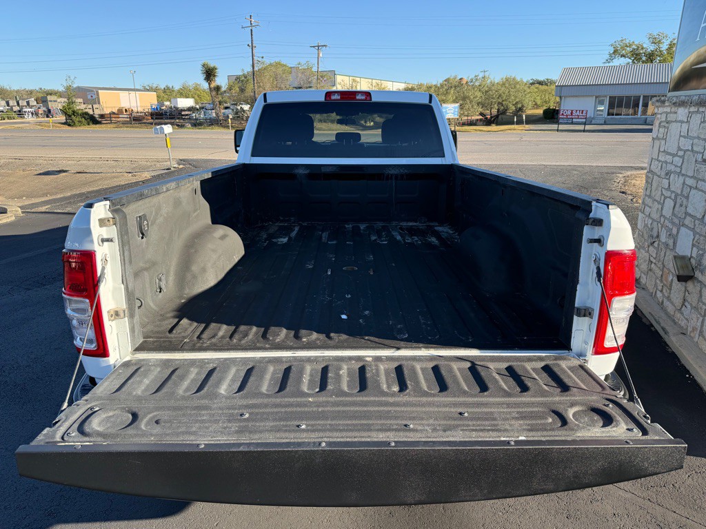 2023 RAM 2500 Image 9
