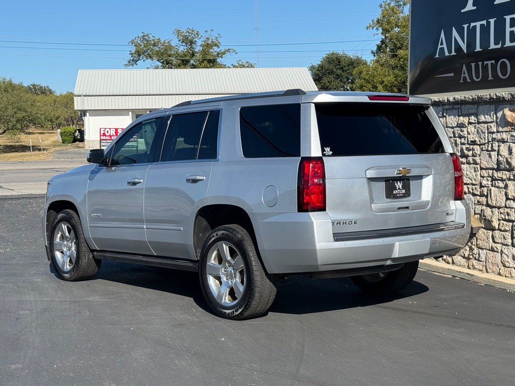 2017 Chevrolet Tahoe Image 3