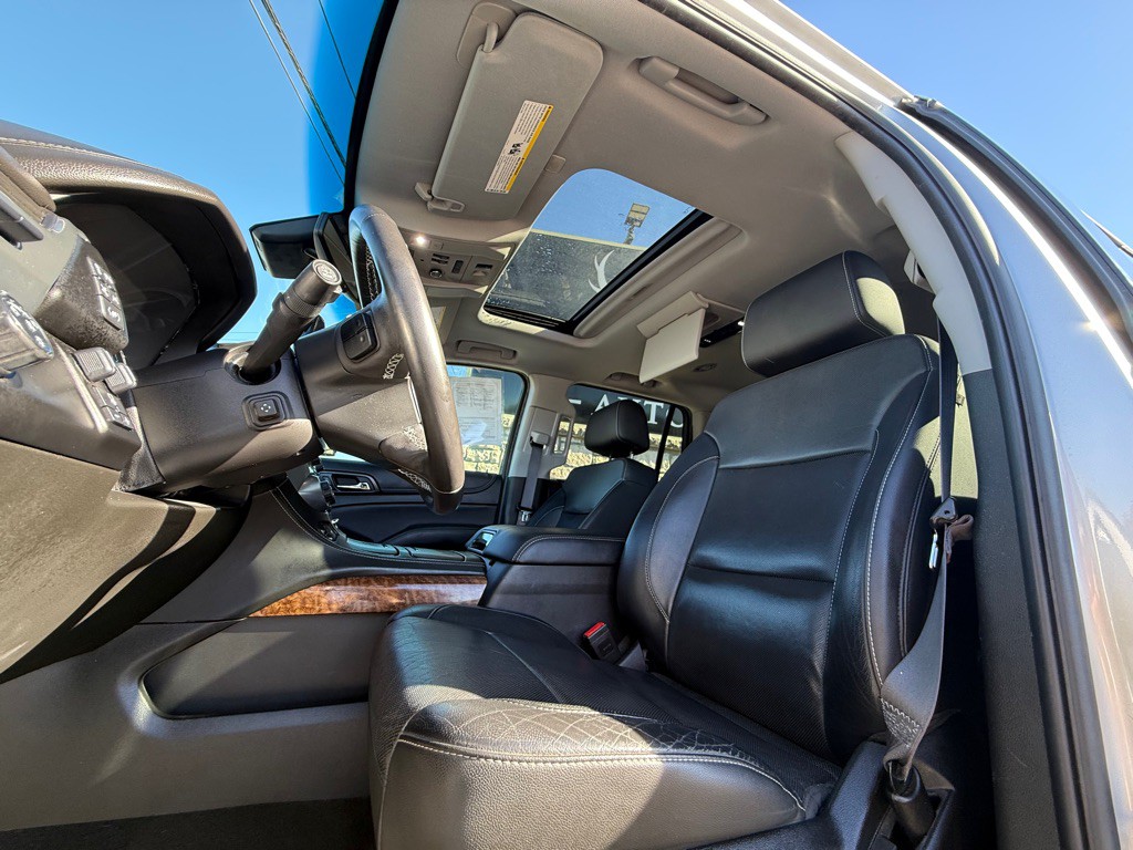 2017 Chevrolet Tahoe Image 12