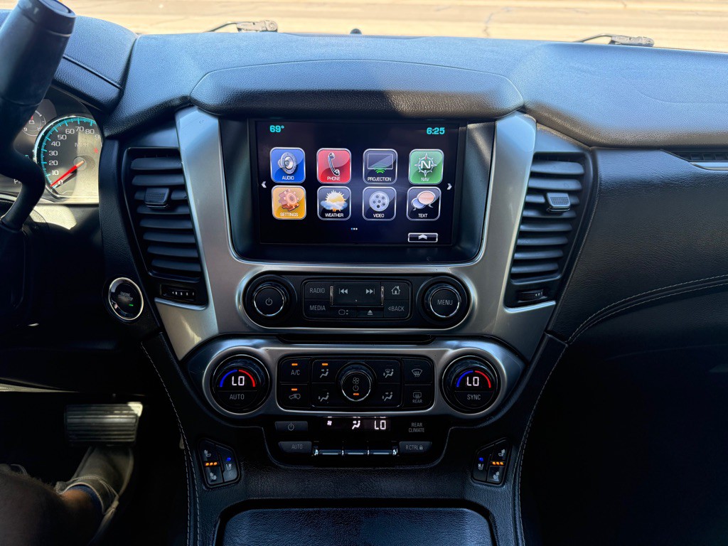 2017 Chevrolet Tahoe Image 15