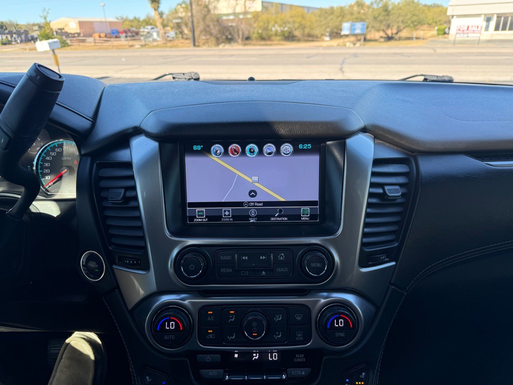 2017 Chevrolet Tahoe Image 16