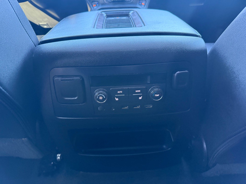 2017 Chevrolet Tahoe Image 23