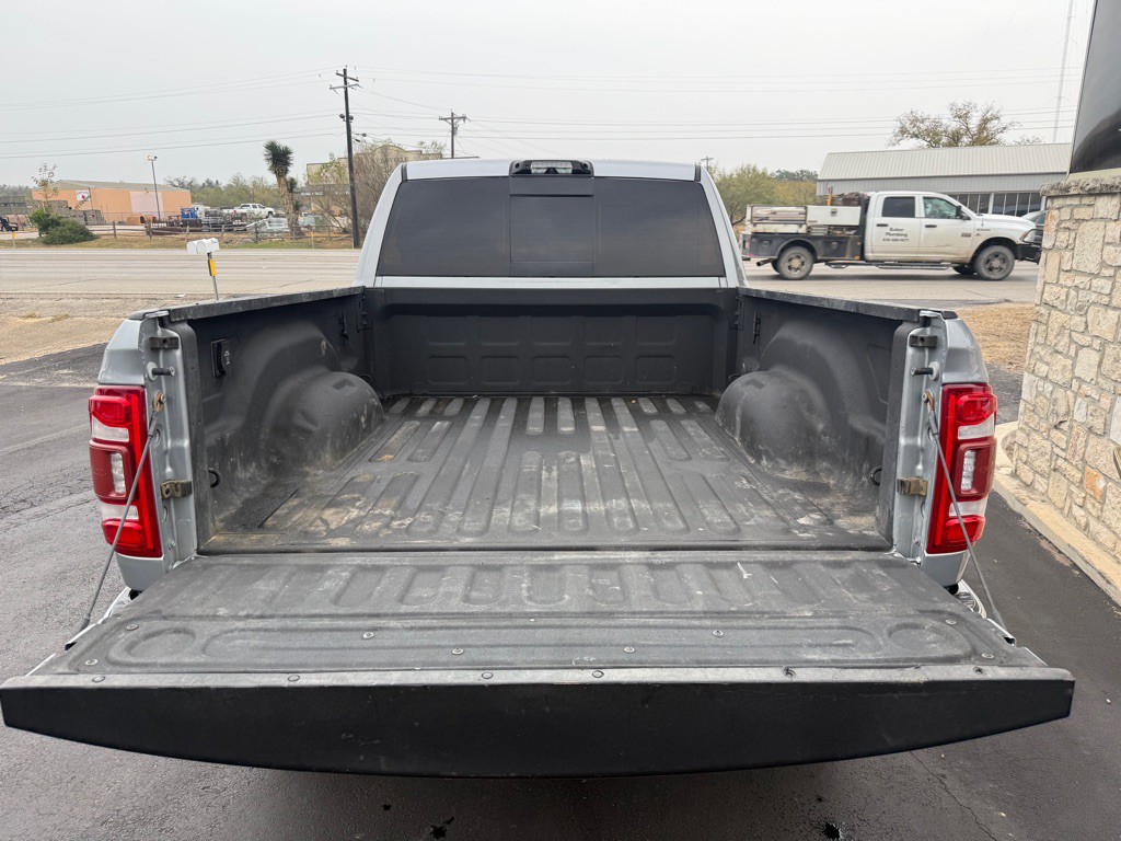 2021 RAM 2500 Image 9