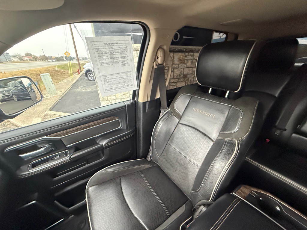 2021 RAM 2500 Image 16