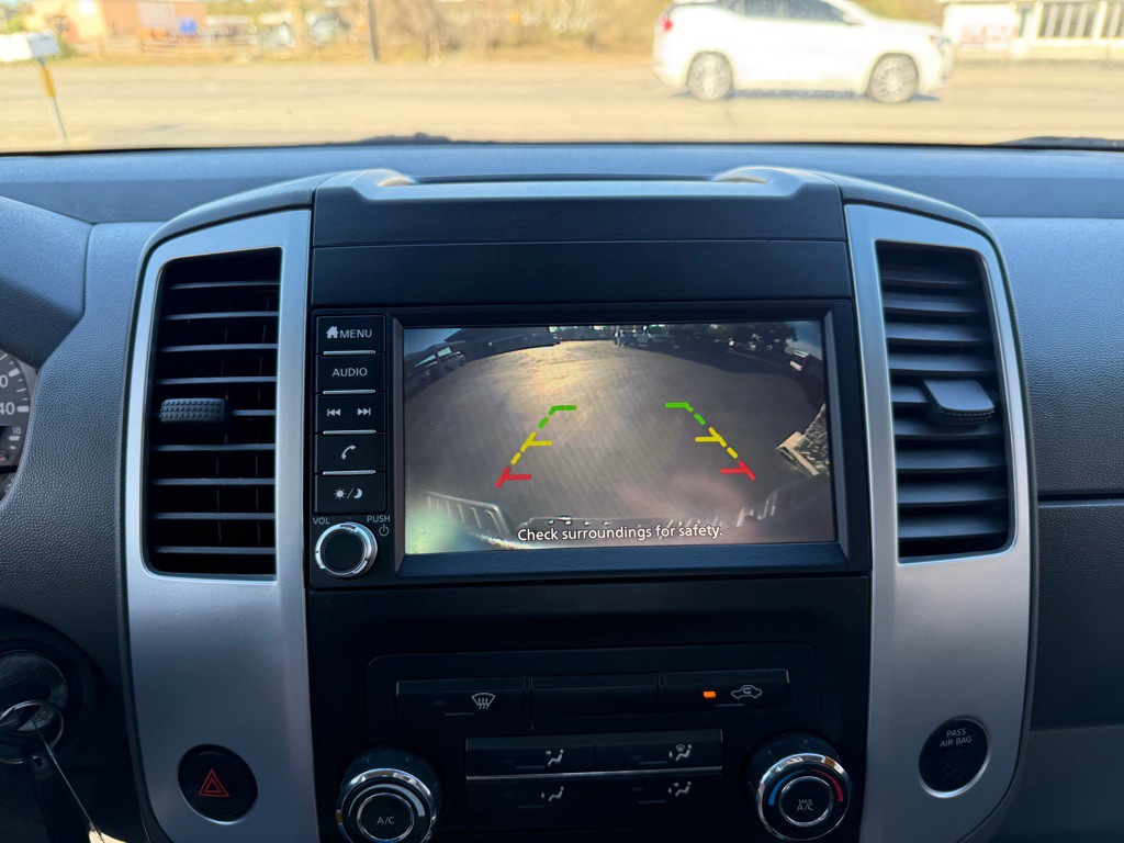 2019 Nissan Frontier Image 13