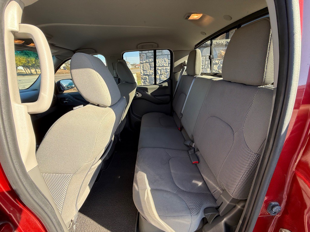 2019 Nissan Frontier Image 16