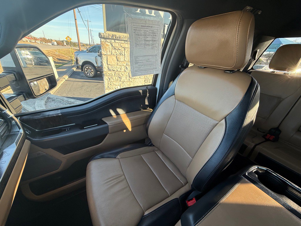 2023 Ford F-350 Image 21